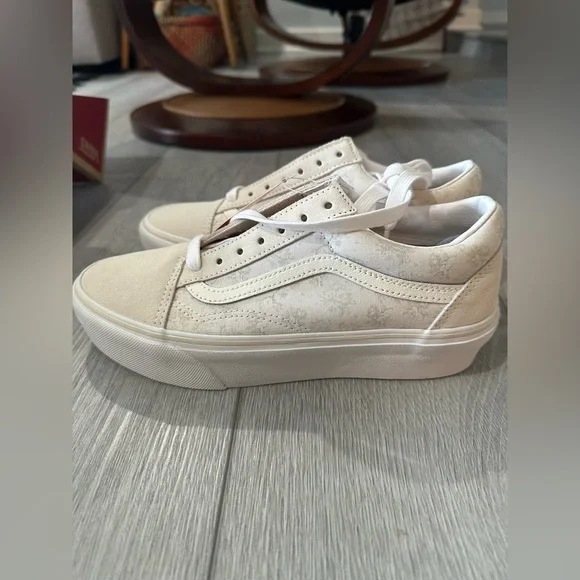 Vans Old Skool Platform Tonal Floral Sneakers - Picture 7 of 9